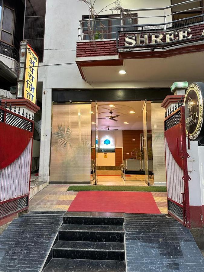 ורנאסי Hotel Aparajita מראה חיצוני תמונה
